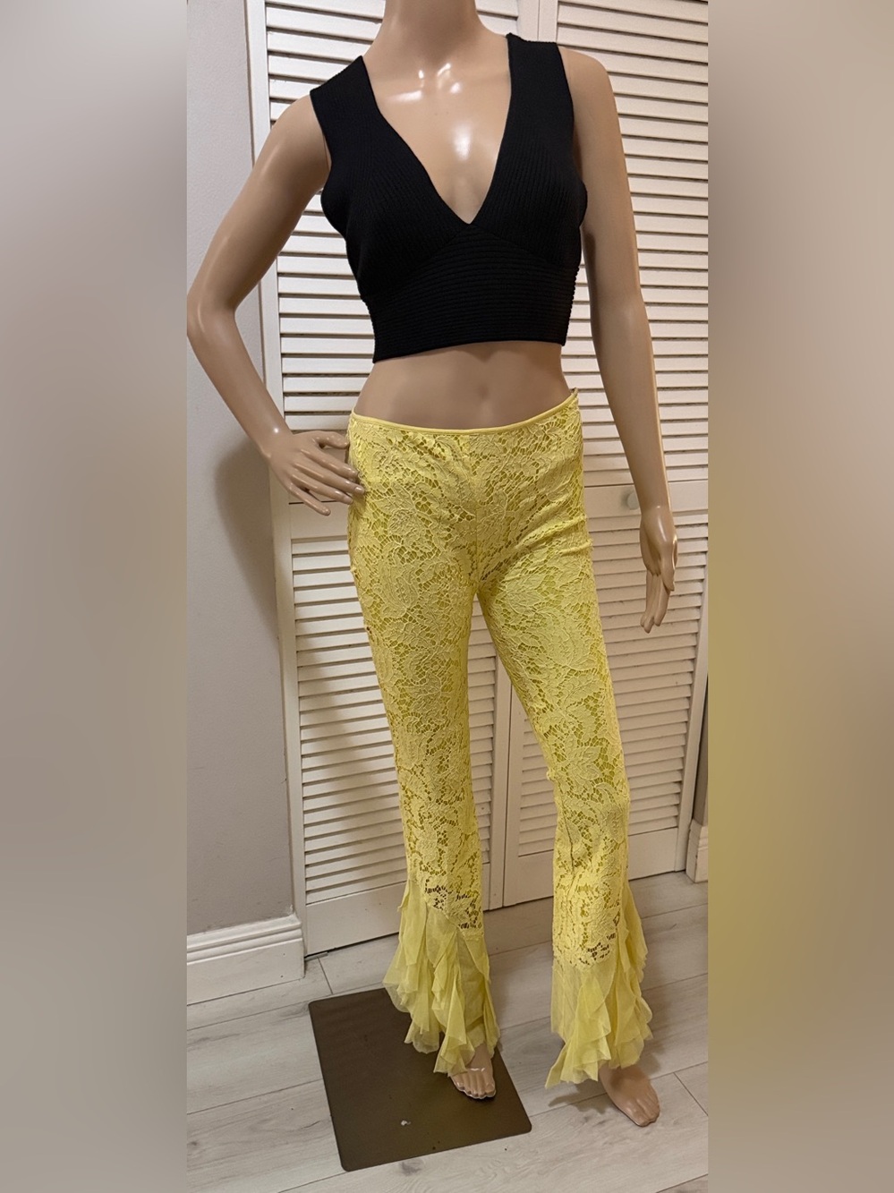 La Perla “Limoncello Lace Pant” Rare Yellow Lace Ruffle Hem Designer Pants